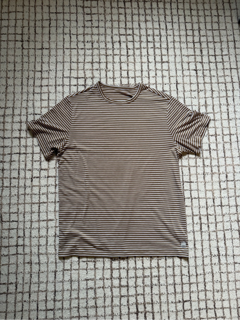 Excellent condition Vuori SS Tee